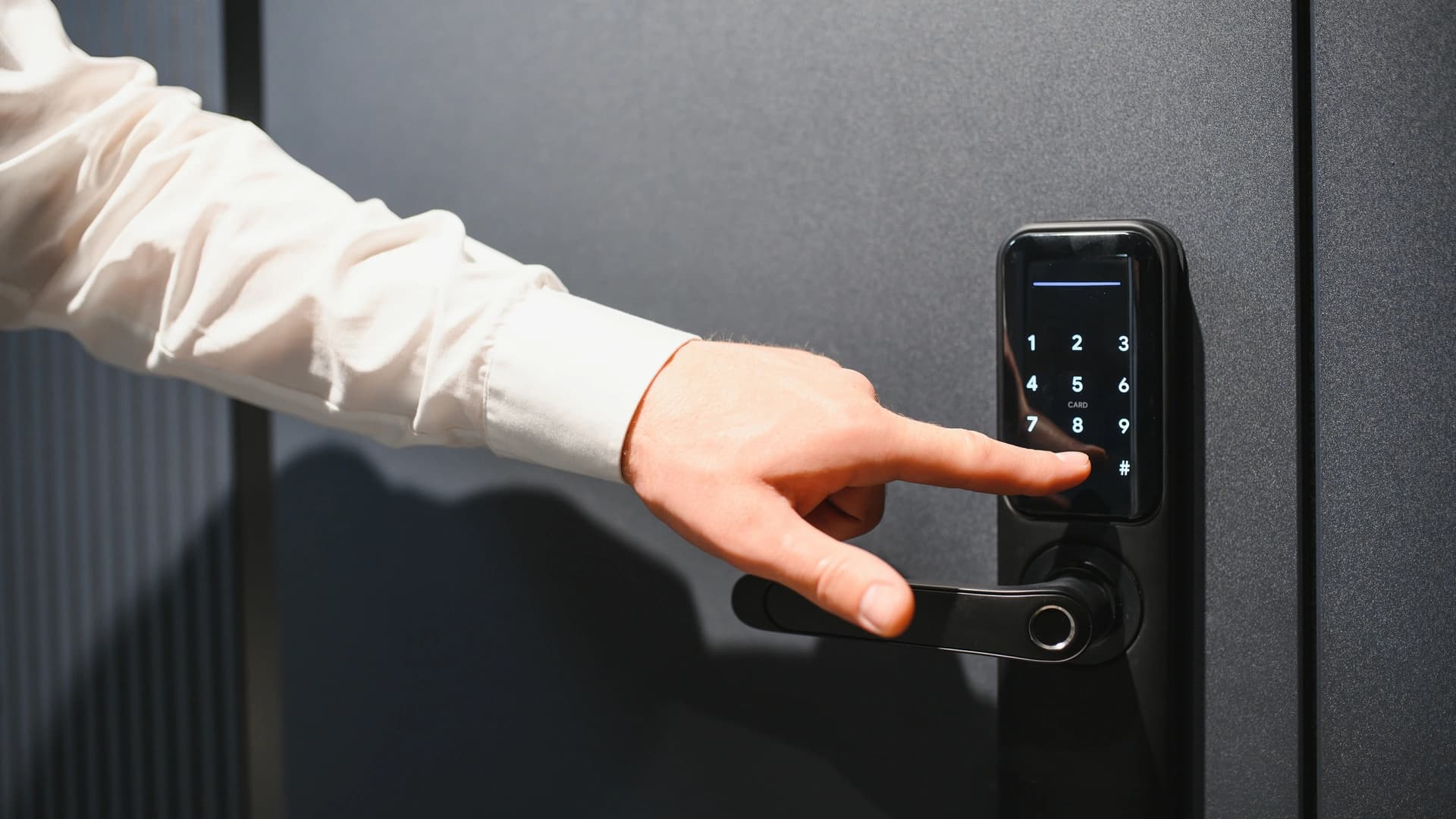 Dubai villa smart gate and access control installation