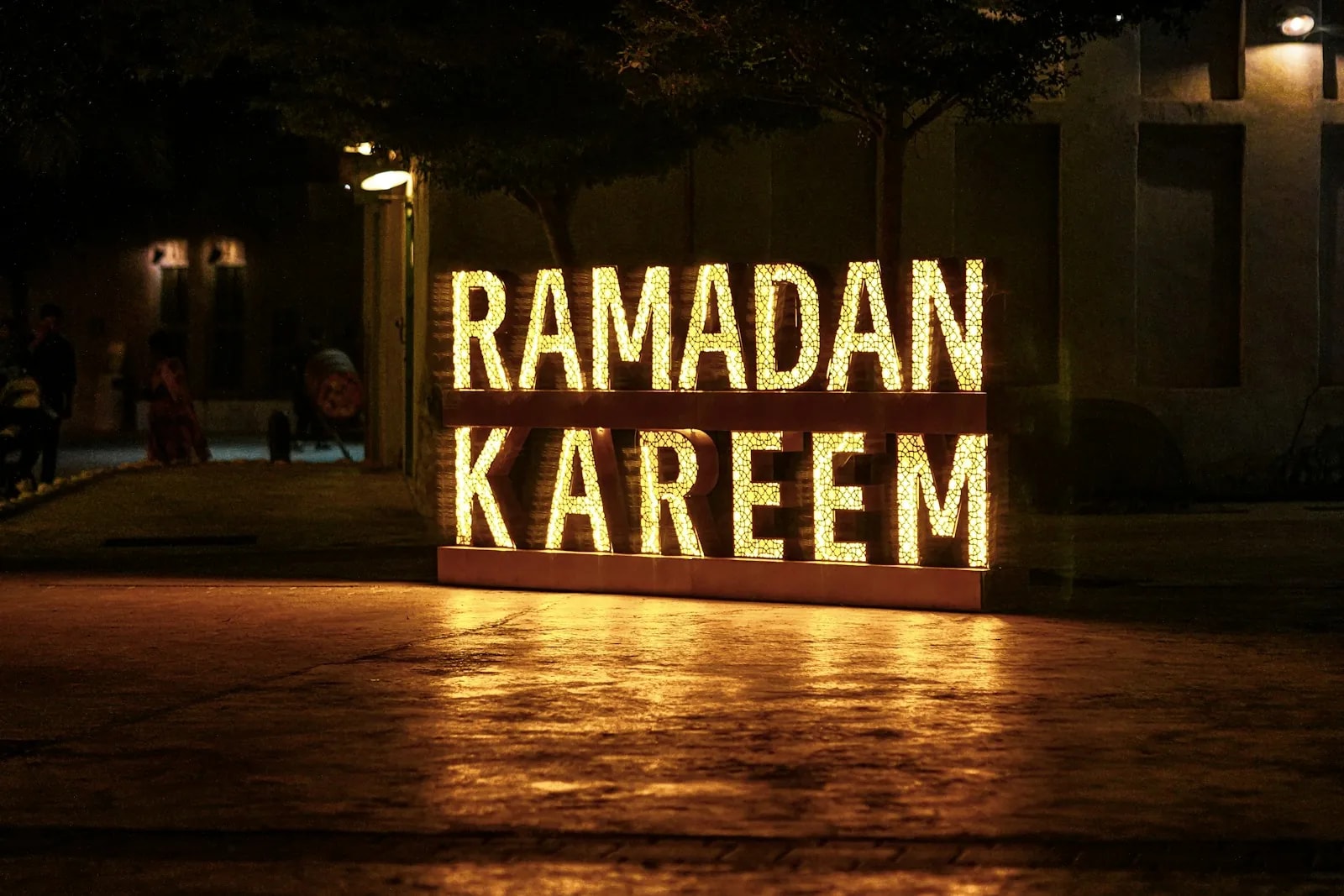 Ramadan Smart Home Guide for Dubai: Automations, Ambiance and Energy (2026)
