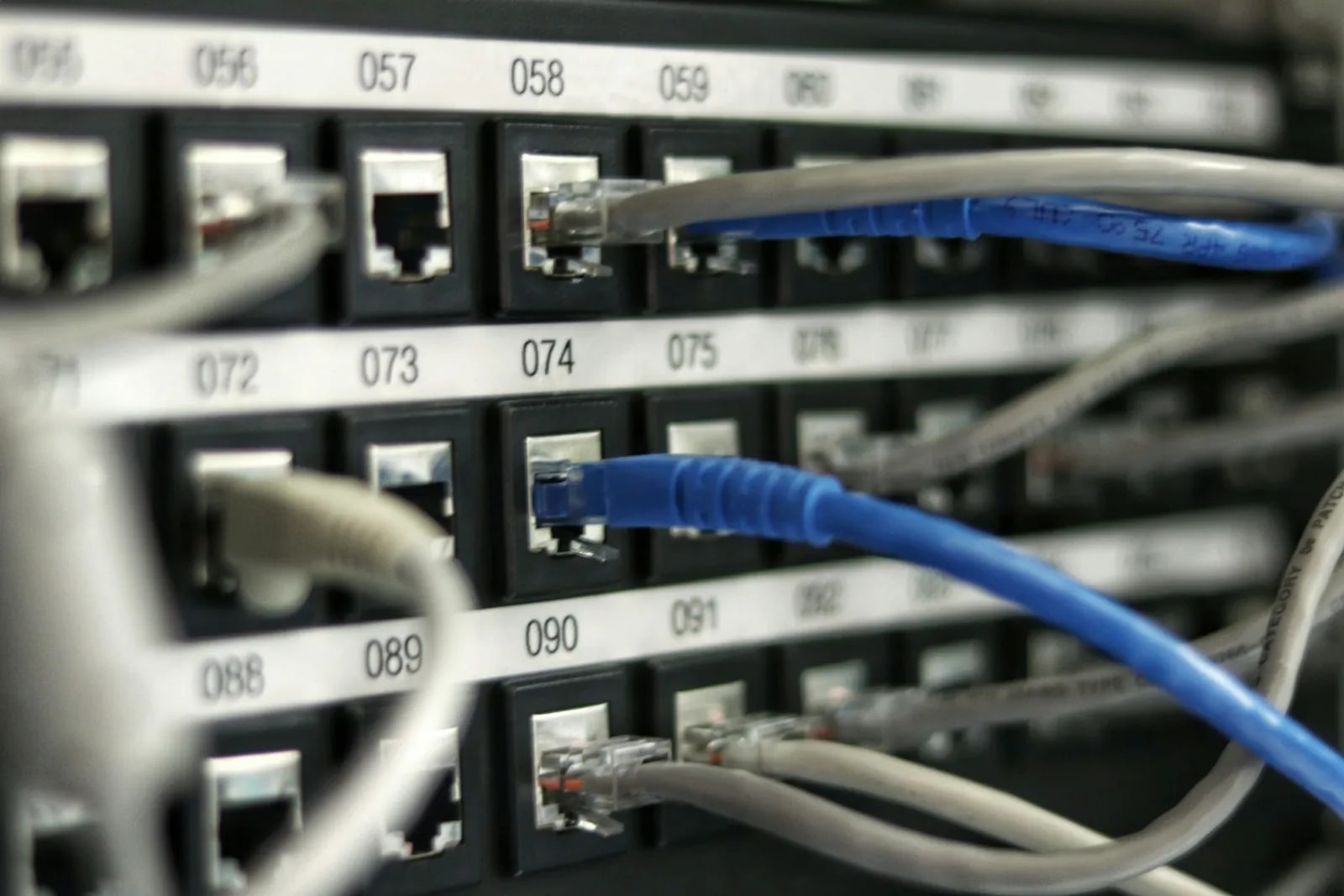 Structured Cabling for a Dubai Smart Home: The Spec Sheet to Hand Your Contractor (2026)