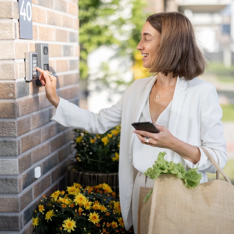 Smart lock and keypad wiring
