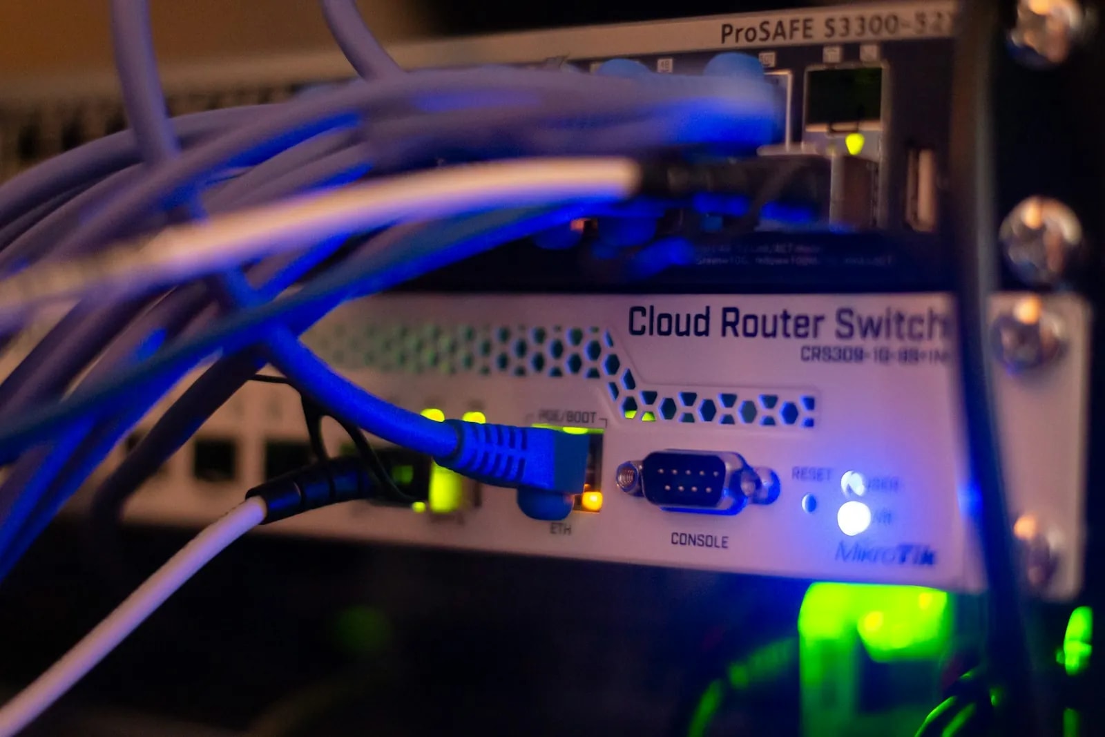 What Internet Speed Do You Need for a Smart Home in Dubai? (2026)
