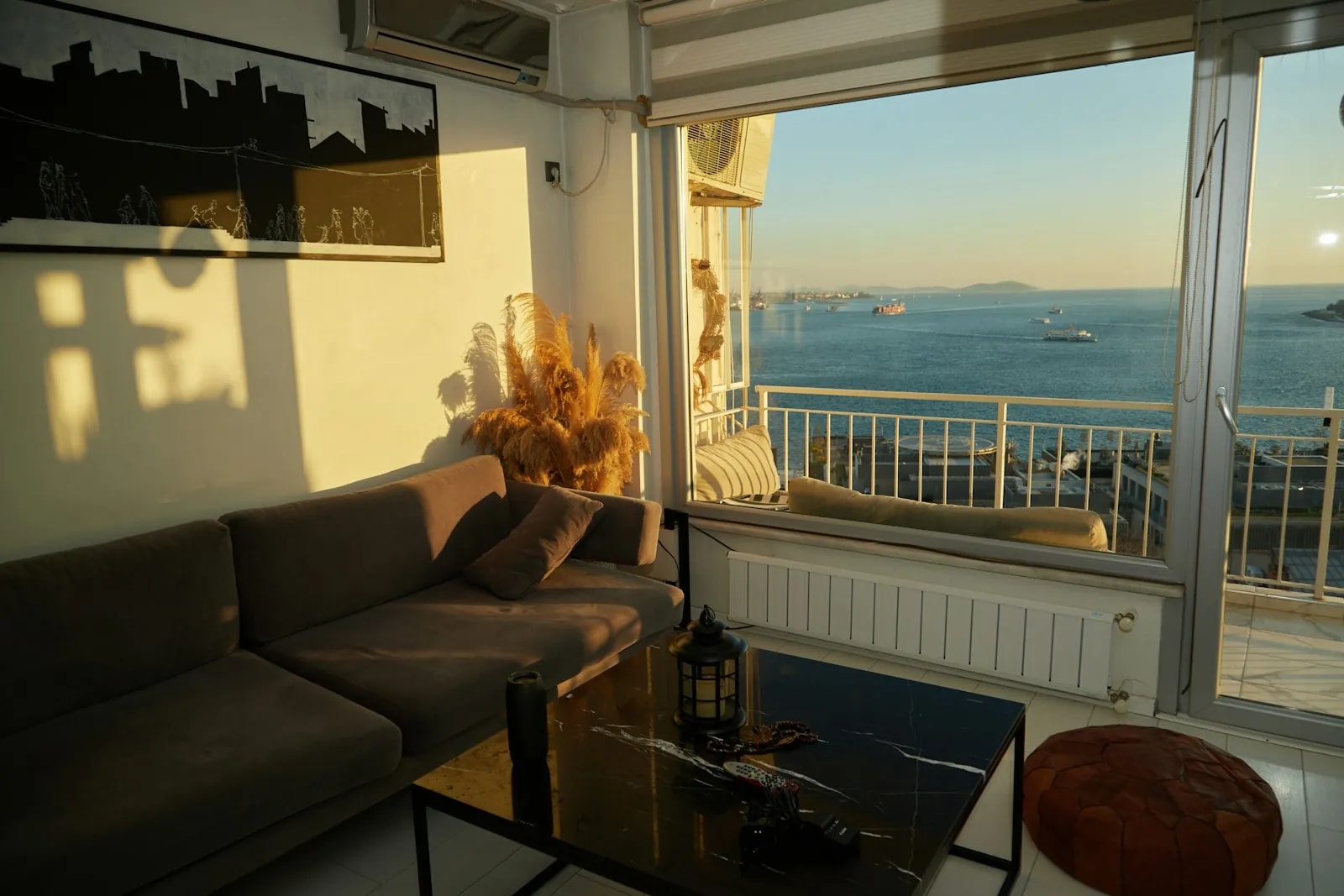 Smart Home for Dubai Airbnb and Holiday Home Hosts: Guest Access, Cooling and Turnover (2026)