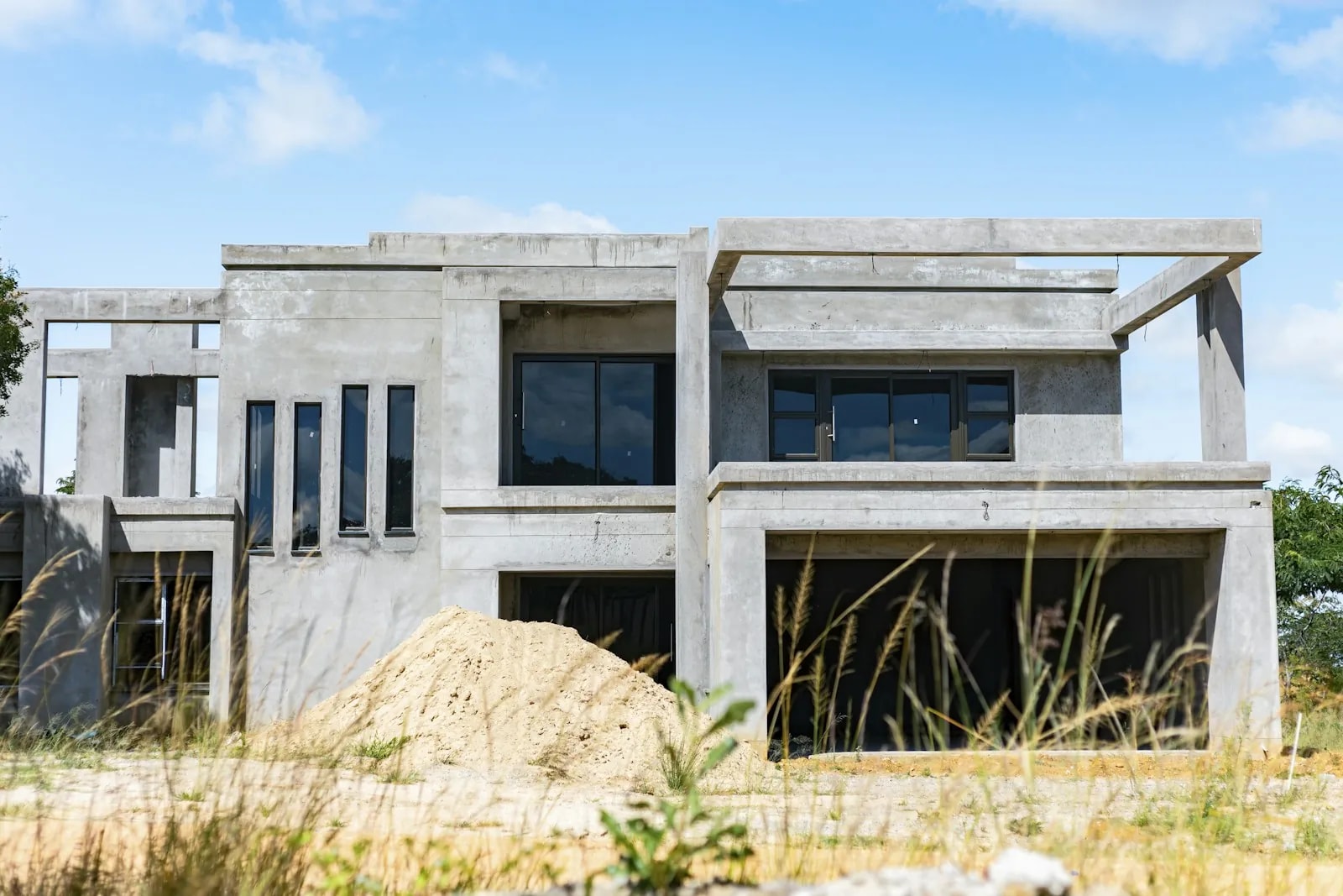 Smart Home Pre-Wiring in Dubai: The Off-Plan Buyer's Guide (2026)