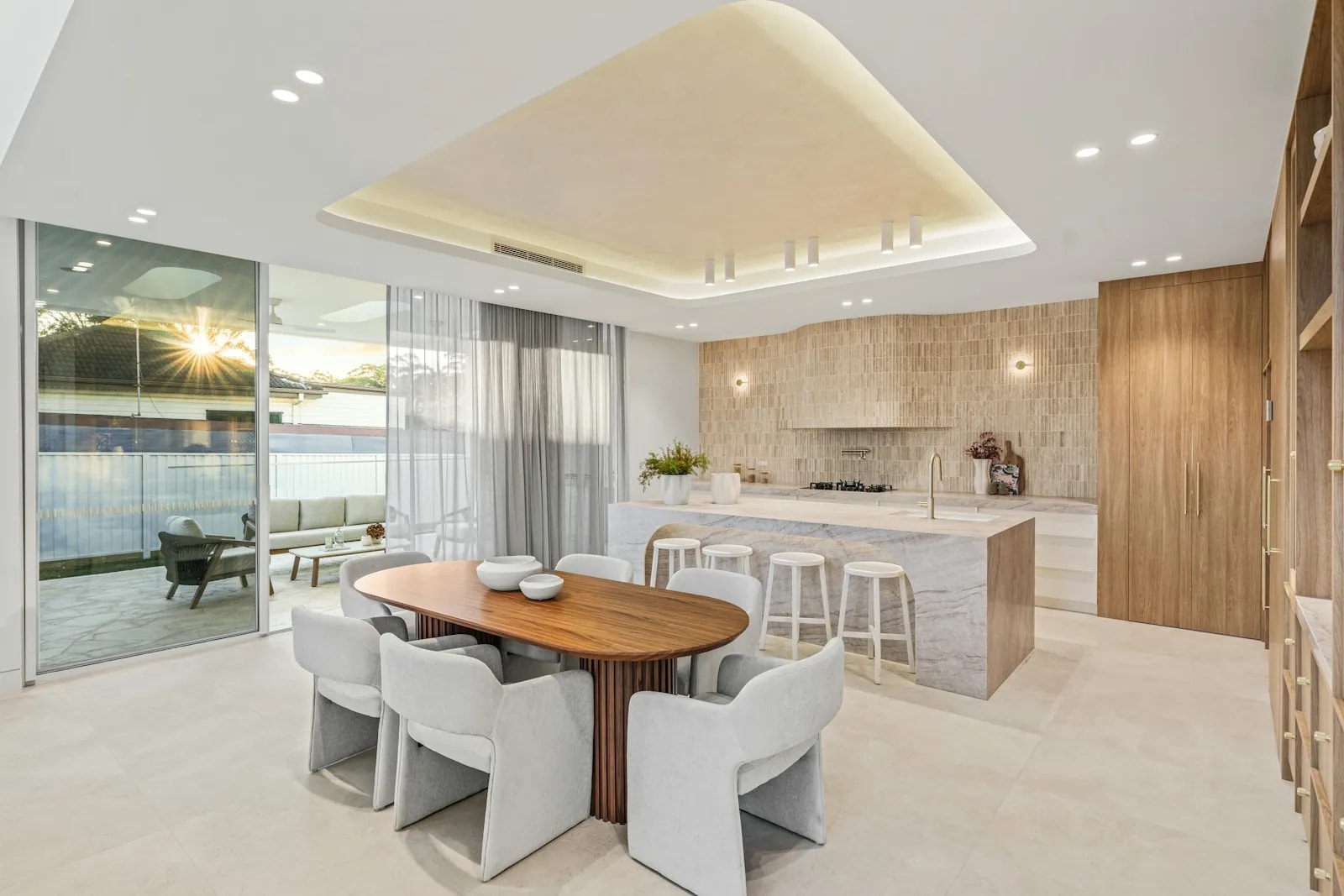 Smart Home for Dubai Villa Owners: The Complete Upgrade Roadmap (2026)