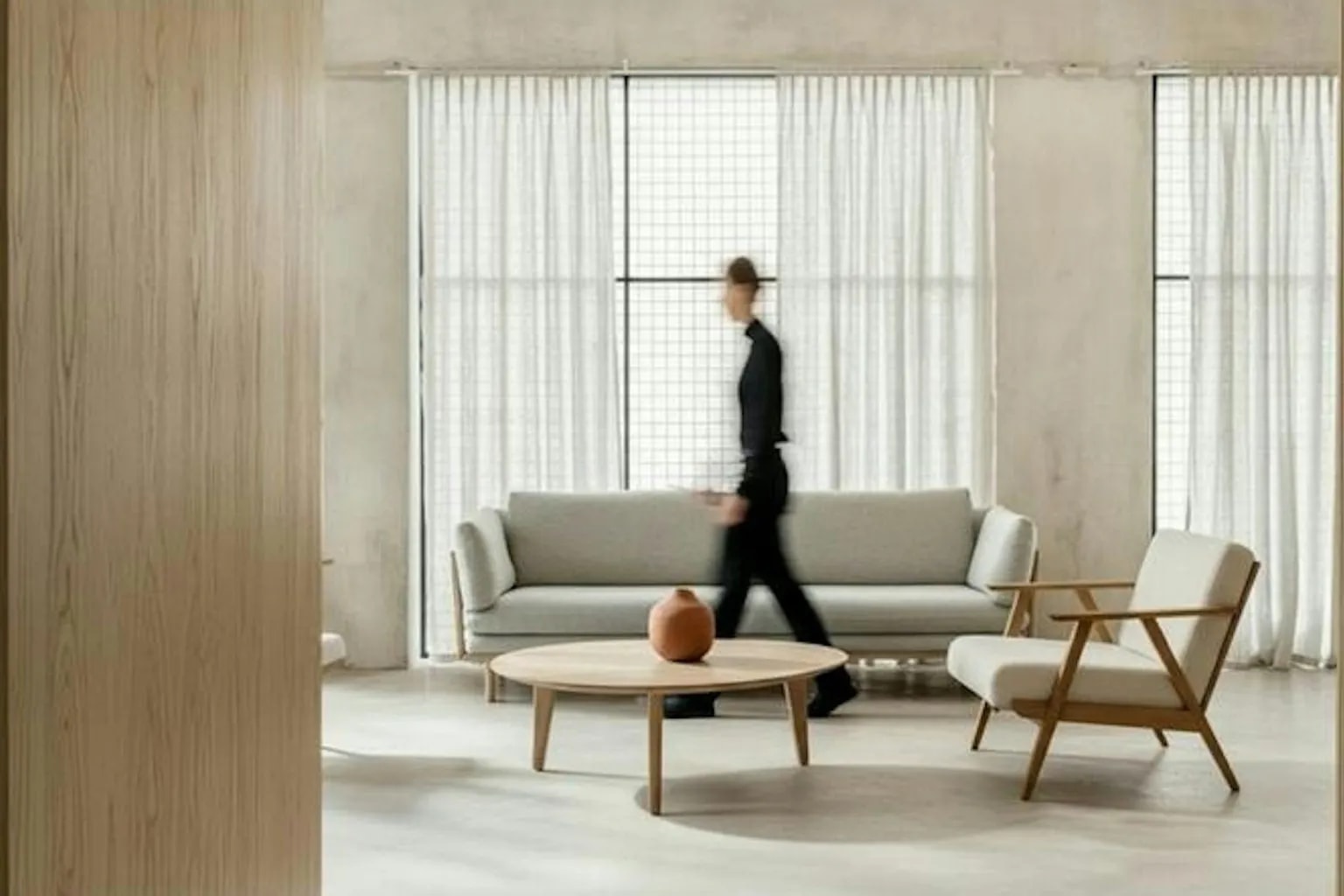 Best Smart Curtain and Blind Motors for Dubai Homes: Block the Heat (2026)